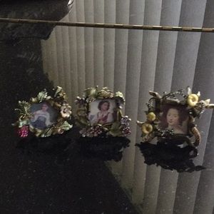 Tiny photo frames